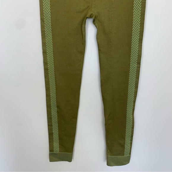 Fabletics High Waisted Seamless Check Green Leggings Size Medium - Picture 7 of 11
